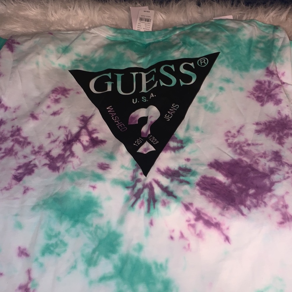 Guess Tees - Picture 3 of 7